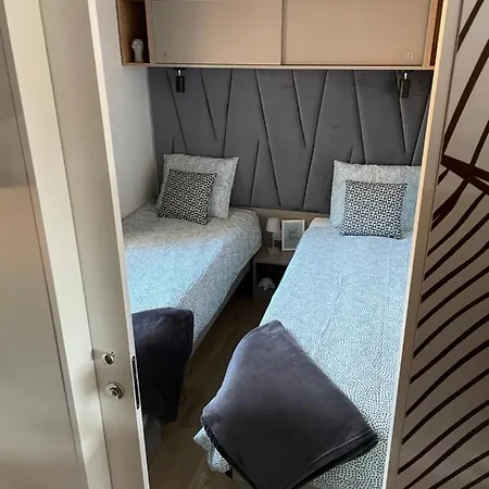 Mobile Home Peponi Del Mar, Brand New Biograd Na Moru Exterior photo