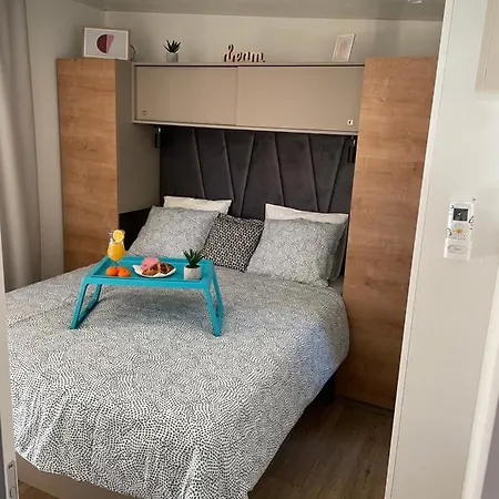 Mobile Home Peponi Del Mar, Brand New Biograd Na Moru Exterior photo
