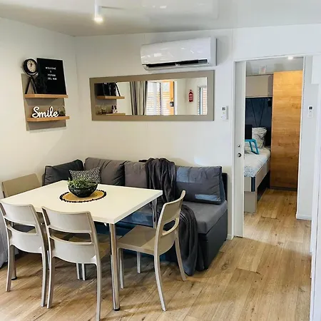 Mobile Home Peponi Del Mar, Brand New Biograd Na Moru Exterior photo