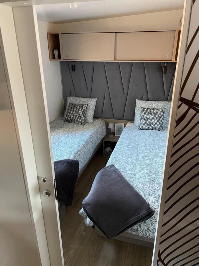 Mobile Peponi Del Mar, Brand New *